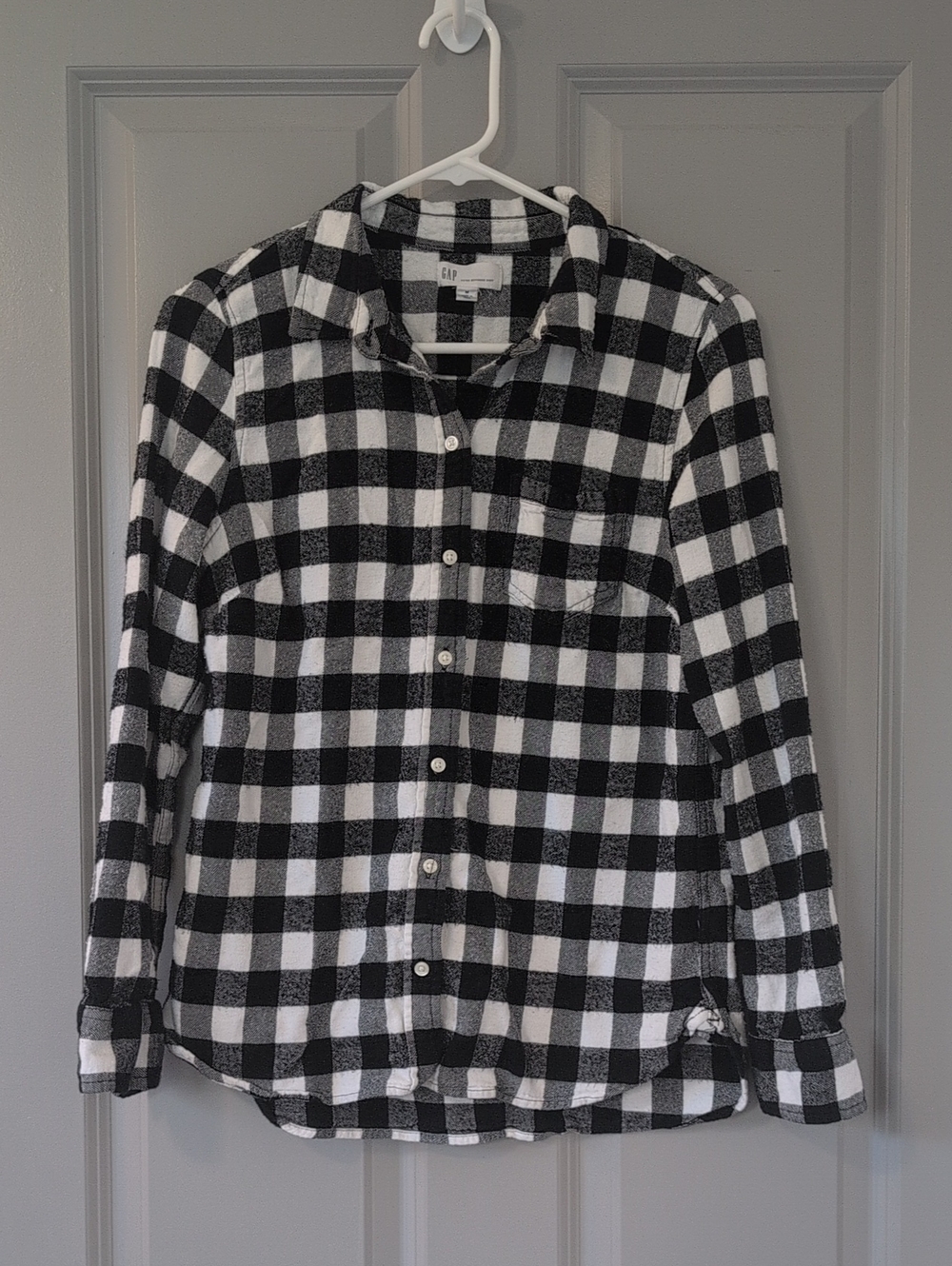 GAP Black & White Buffalo Plaid Flannel Shirt